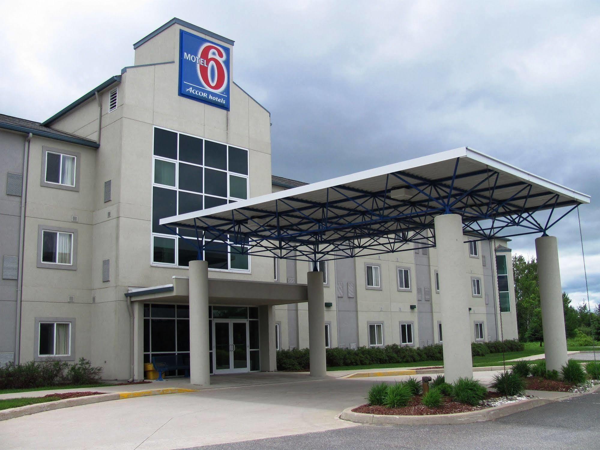 Motel 6-Huntsville, On Eksteriør billede