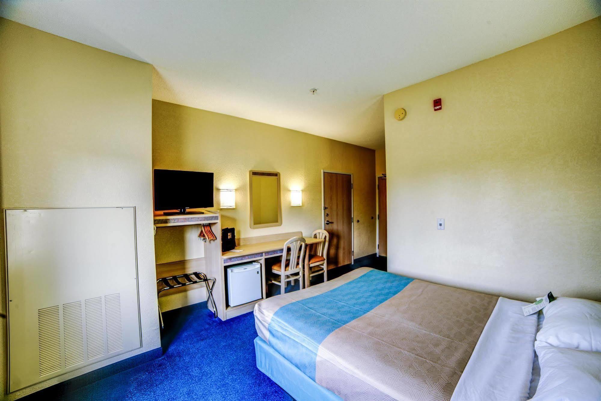 Motel 6-Huntsville, On Eksteriør billede