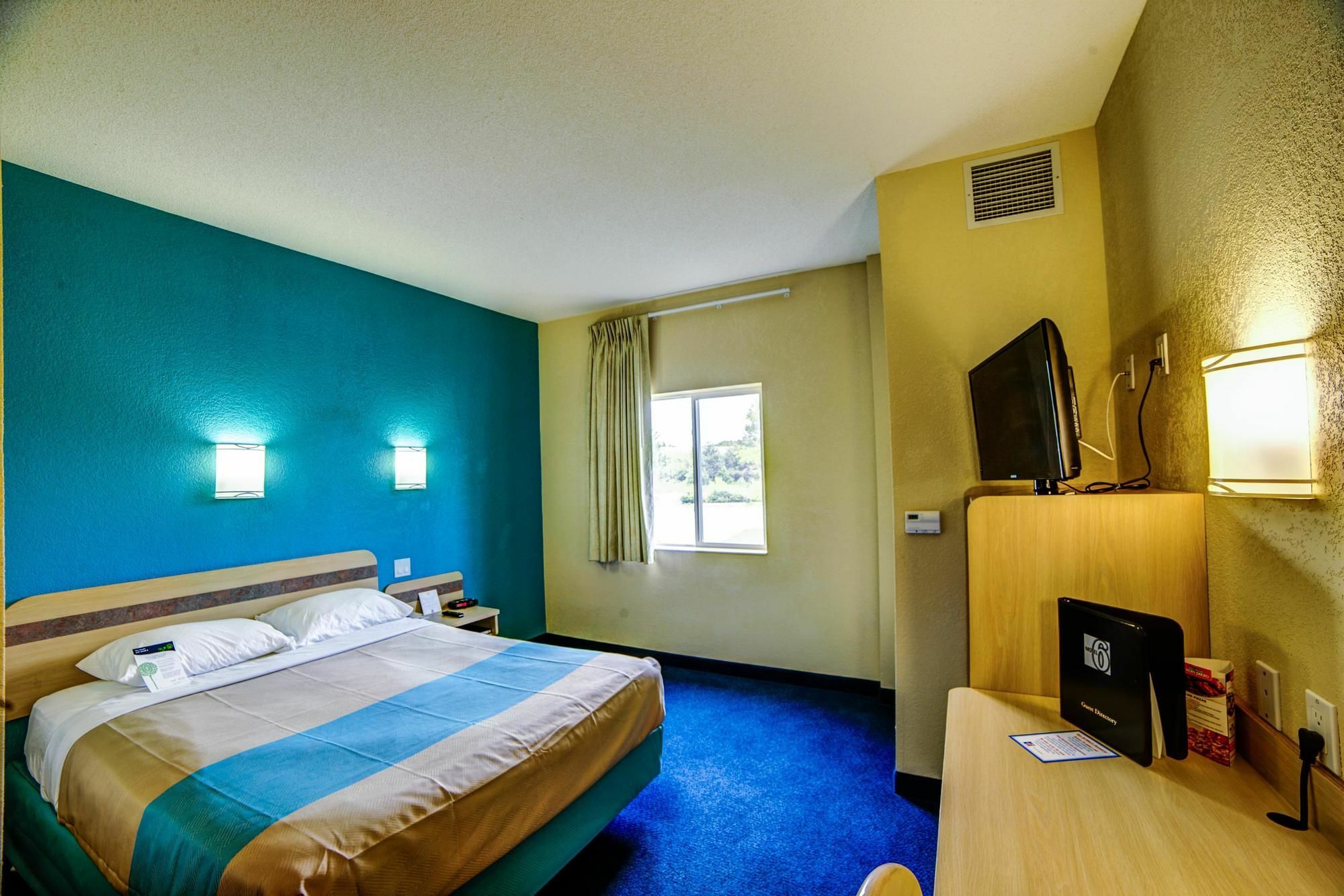 Motel 6-Huntsville, On Eksteriør billede